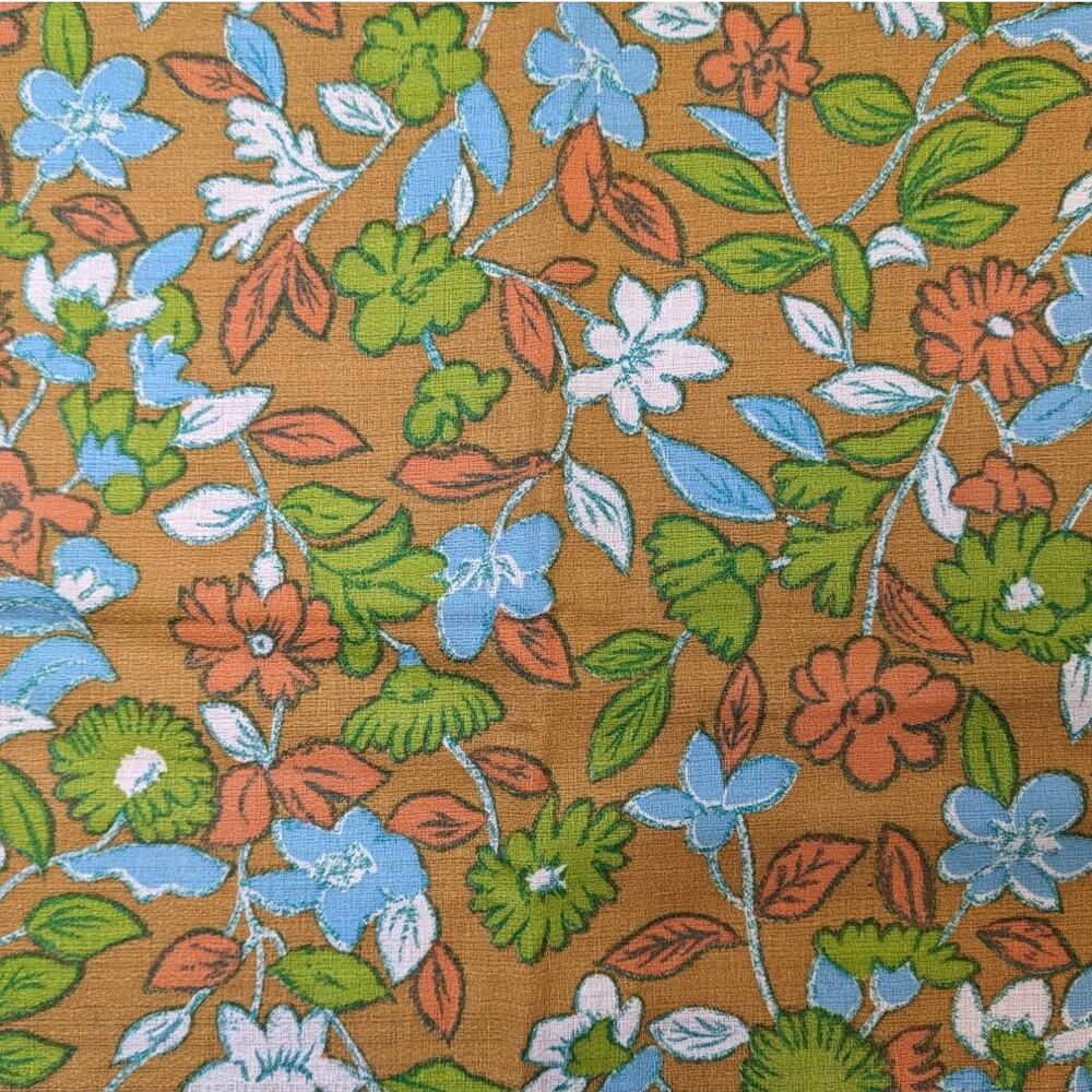 SALE! 2.75 Yards Vintage 1950's Cotton Crepe BARK CLOTH FABRIC Mod Floral Design